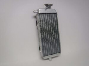 RIGHT RADIATOR