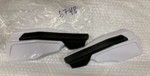 FLAG HANDGUARDS, WHITE