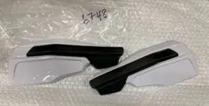 FLAG HANDGUARDS, WHITE