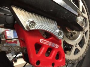 BULLET PROOF DESIGNS SWINGARM GUARD, RED