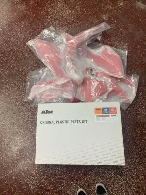 2024 GASGAS PLASTIC KIT RED