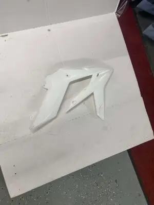 16-22 BETA XTRAINER R SHROUD USED