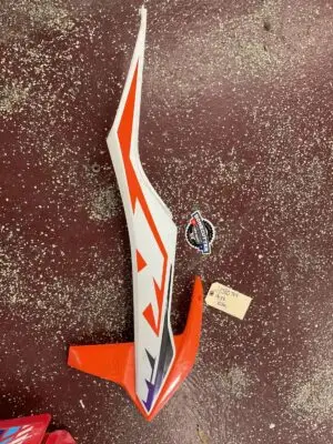 19-22 KTM R SHROUD USED