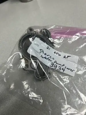 WATER PUMP COVER END 250 2T EN USED