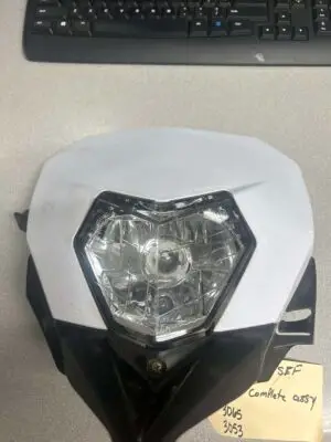 FRONT LIGHT PLASTIC END USED