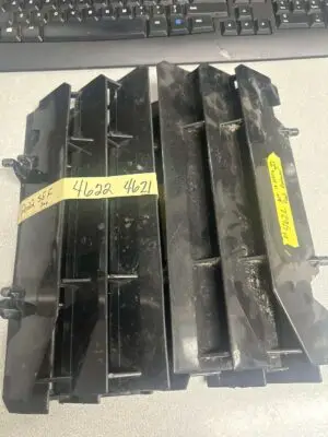 RIGHT RADIATOR PROTECTOR END USED