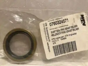 SHAFT SEAL RING 32X45X7 BSLNBR