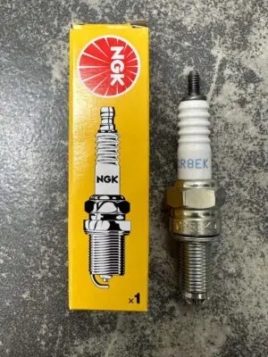 SPARK PLUG NGK CR8EK