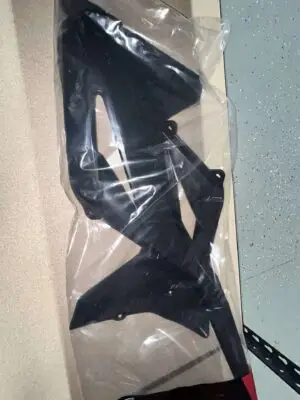 RADIATOR SCOOPS BLACK GAS